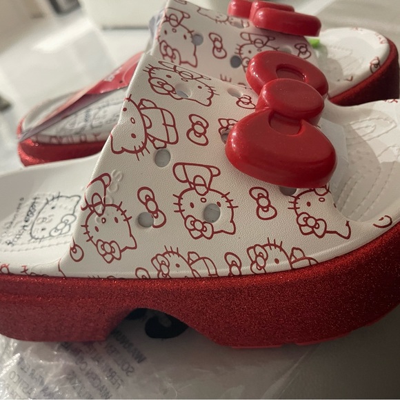Hello Kitty Stomp Slides NWT - Picture 4 of 5